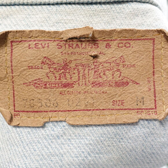 VINTAGE LEVI'S USA MADE MOTLEY CRUE DENIM JEAN BATTLE VEST WOMENS 14 21X22.5 - Picture 16 of 16